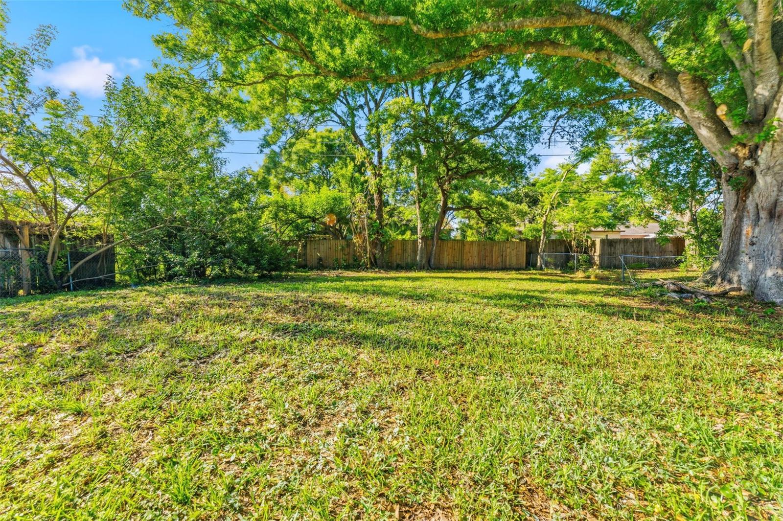 Image 24 of 27 For 2521 Highland Acres Dr