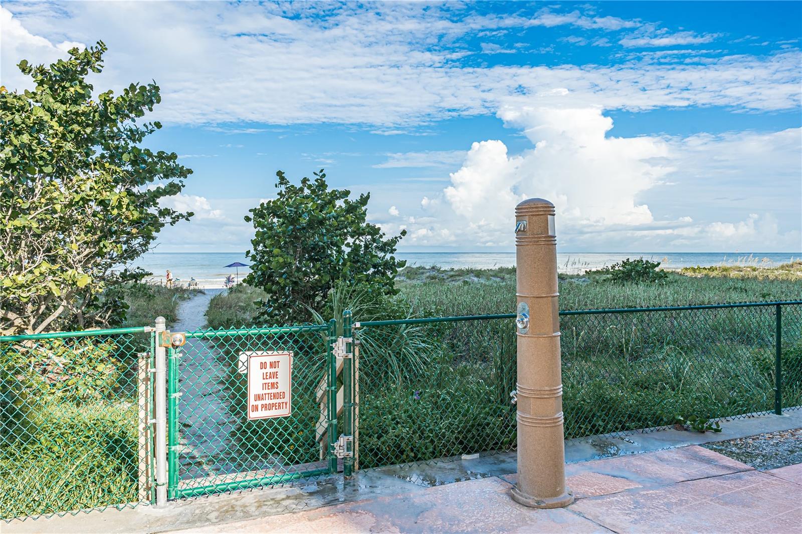 Listing photo id 34 for 900 Gulf Boulevard 702