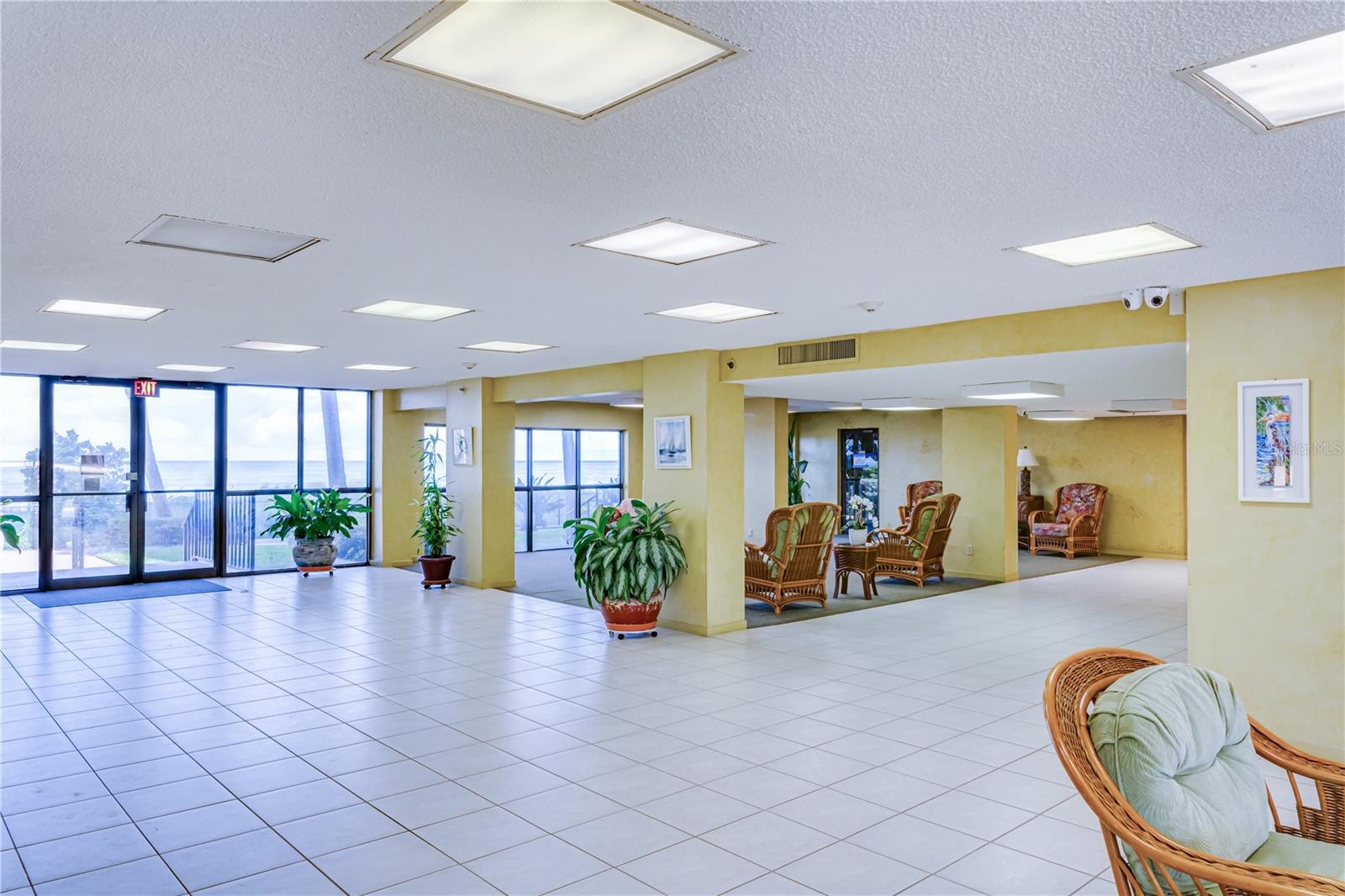 Listing photo id 40 for 900 Gulf Boulevard 702