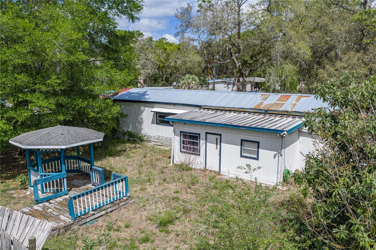 Image 29 of 33 For 25492 Hebron Street