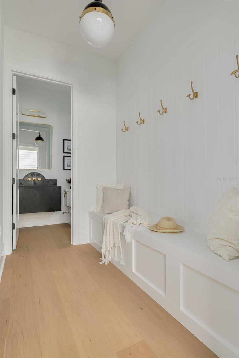 Image 13 of 51 For 1420 14th Street N