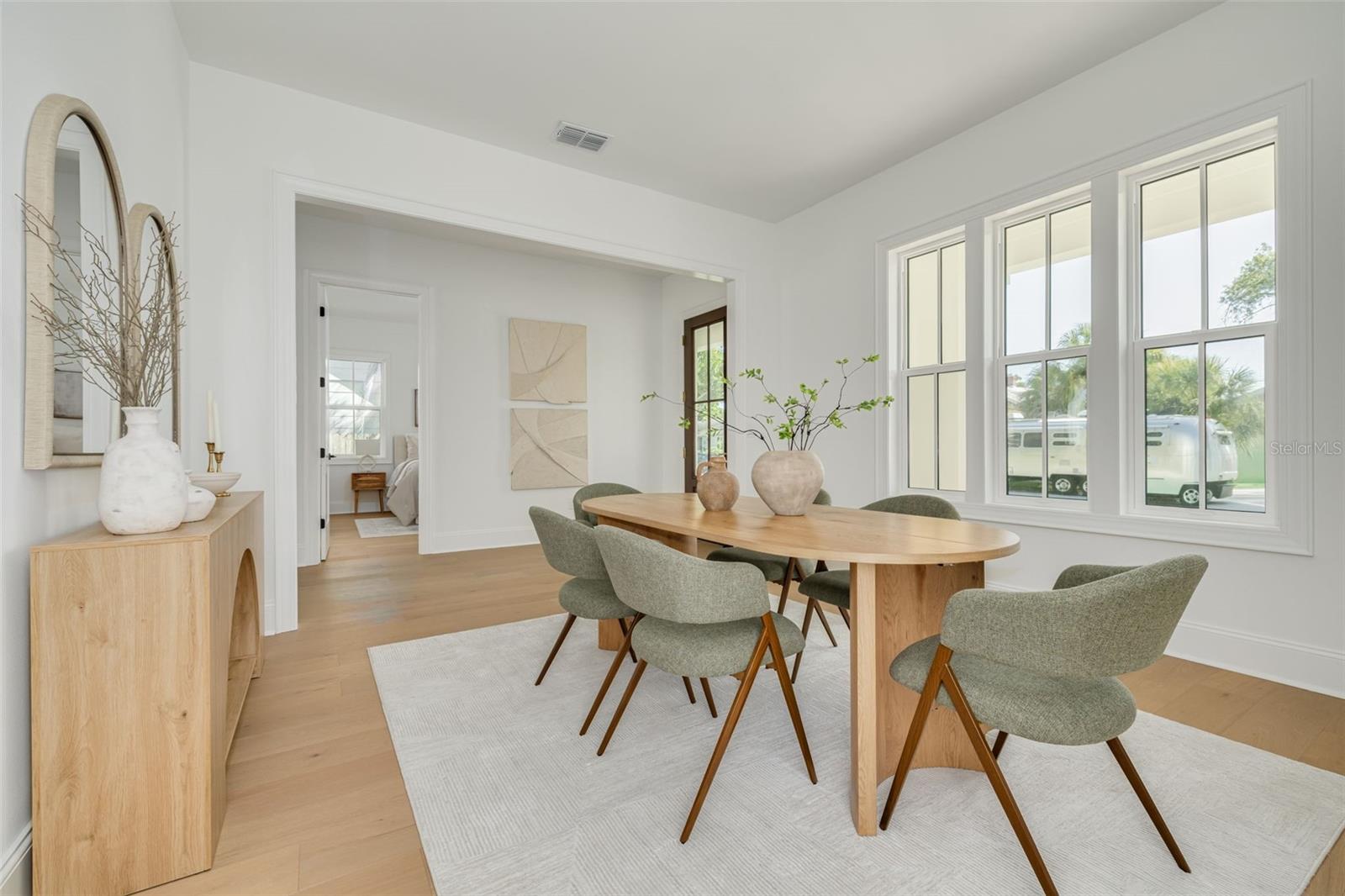 Image 2 of 51 For 1420 14th Street N