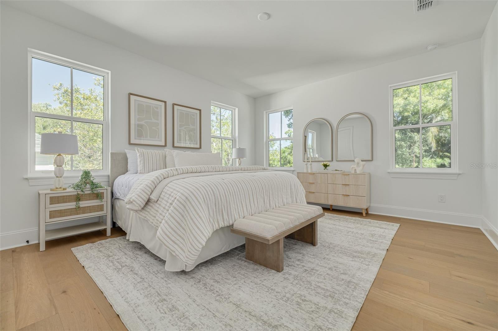 Image 21 of 51 For 1420 14th Street N