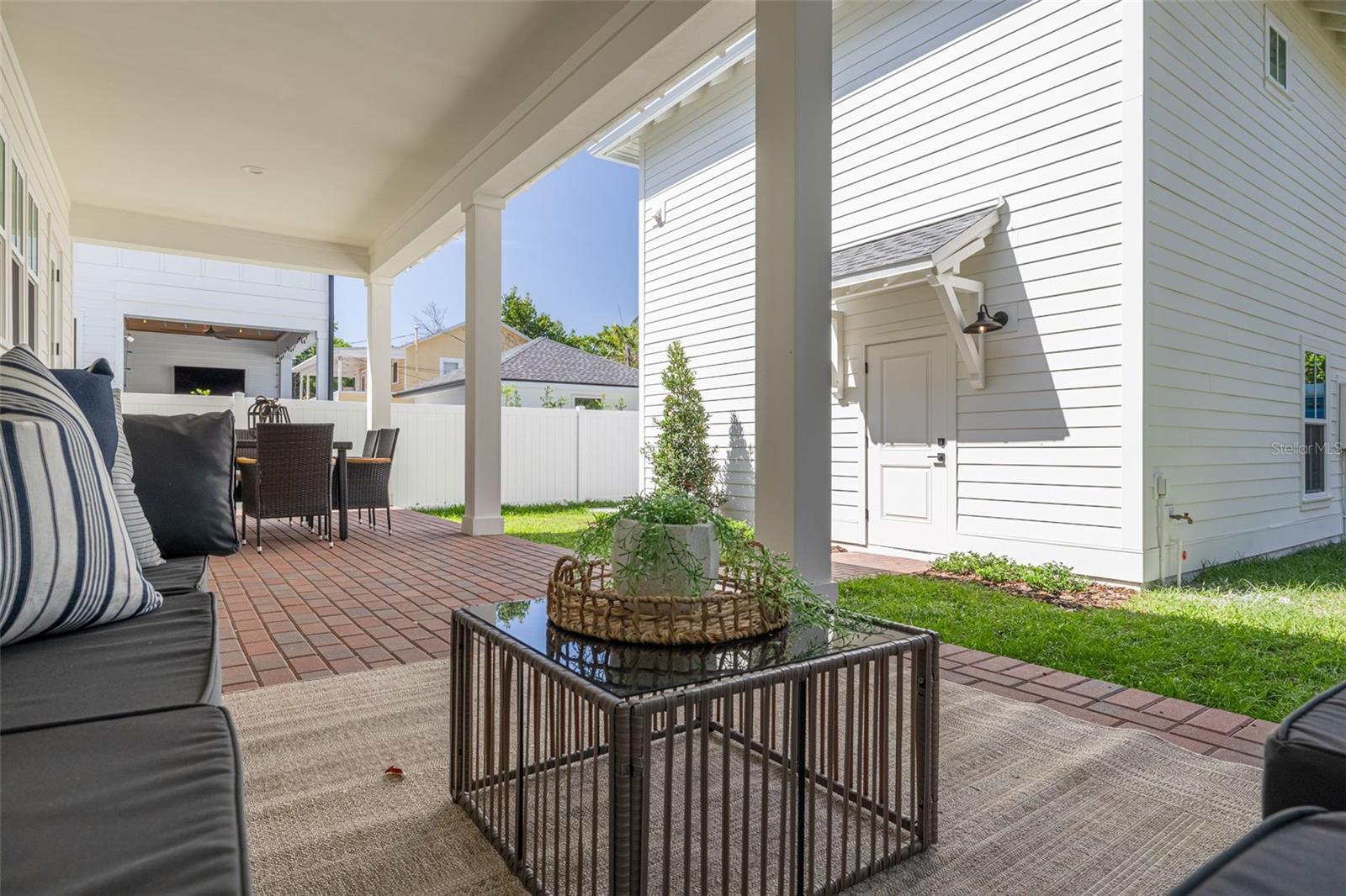 Image 33 of 51 For 1420 14th Street N