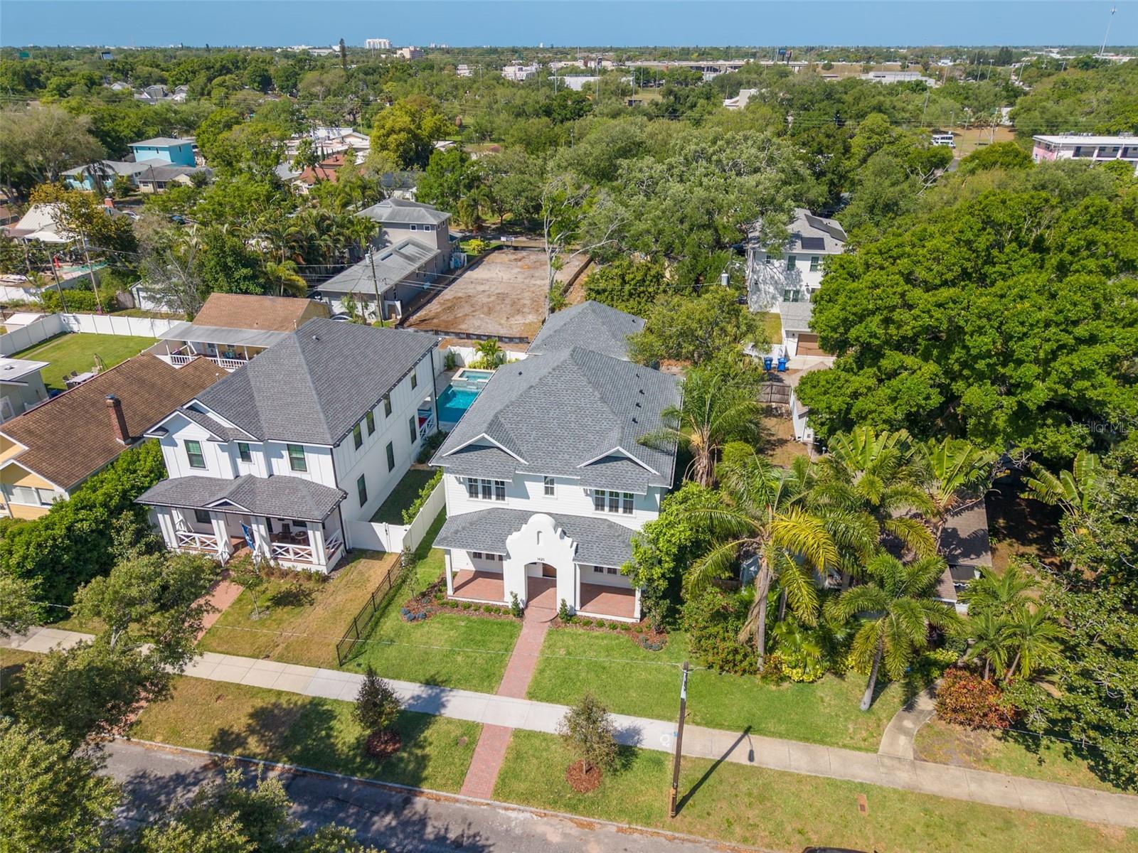 Image 44 of 51 For 1420 14th Street N