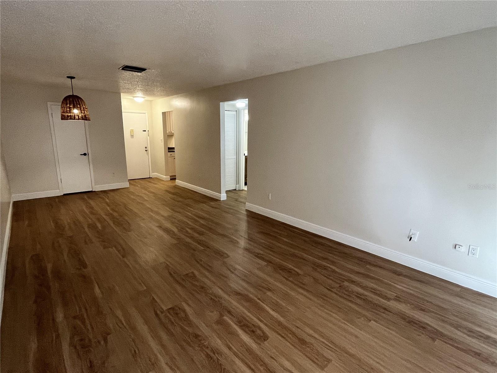 Image 2 of 19 For 4606 Gray Street 107