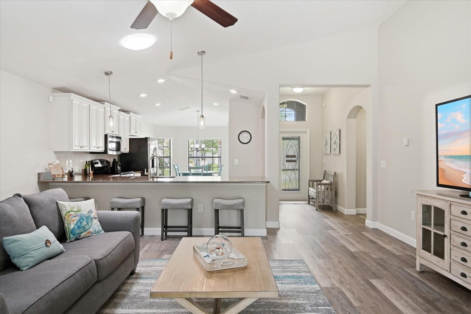 Listing photo id 8 for 14229 Stockwell Lane