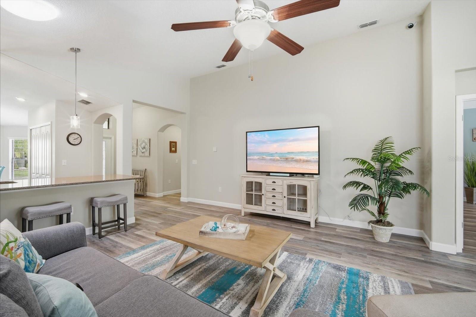 Listing photo id 9 for 14229 Stockwell Lane