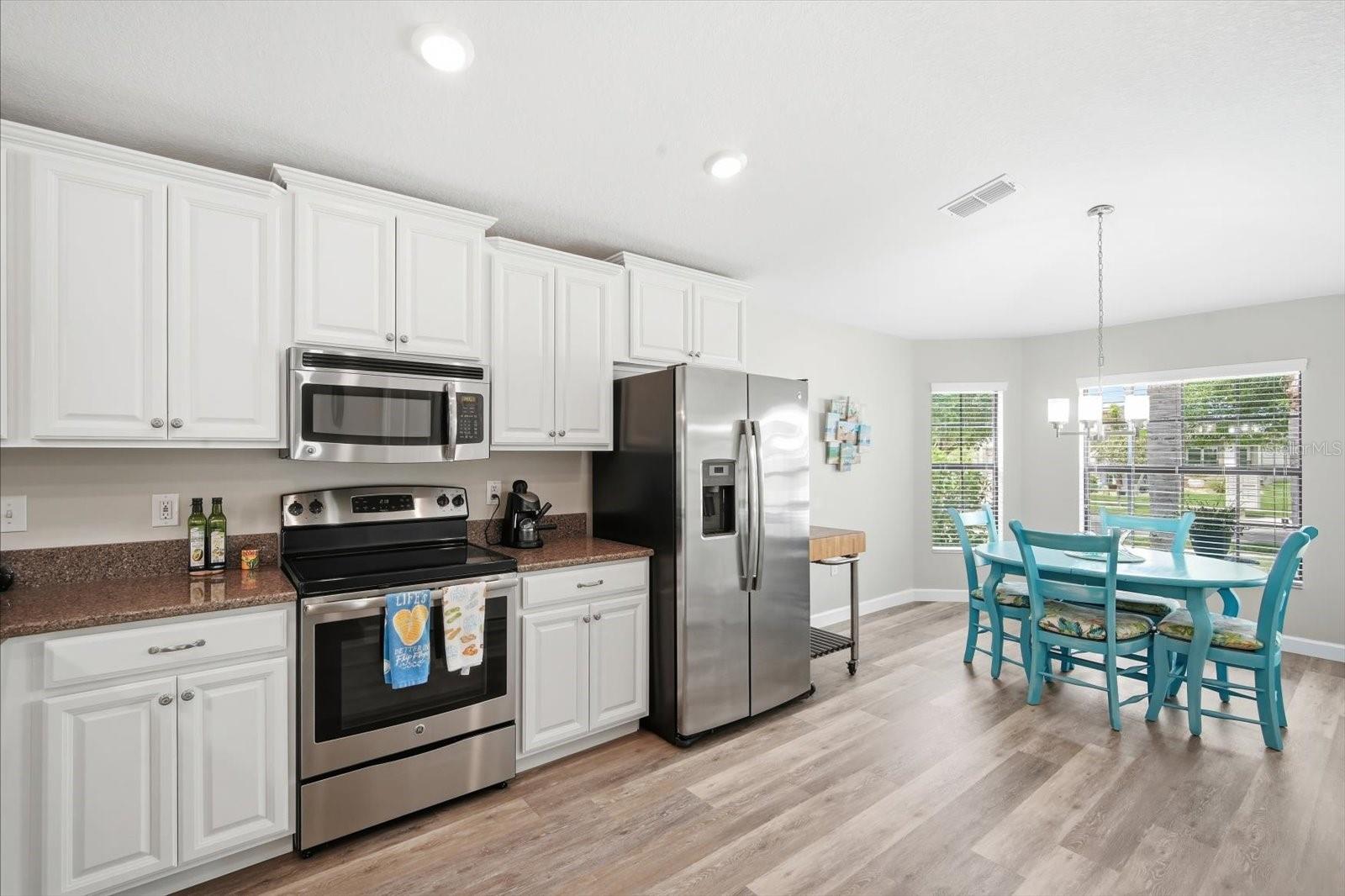 Listing photo id 12 for 14229 Stockwell Lane