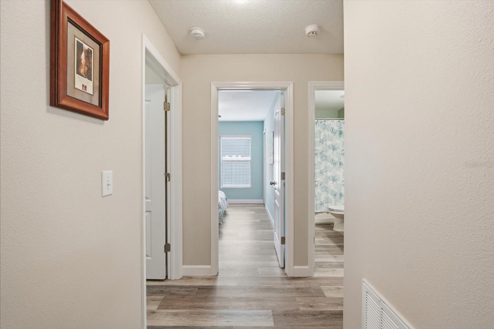 Listing photo id 17 for 14229 Stockwell Lane