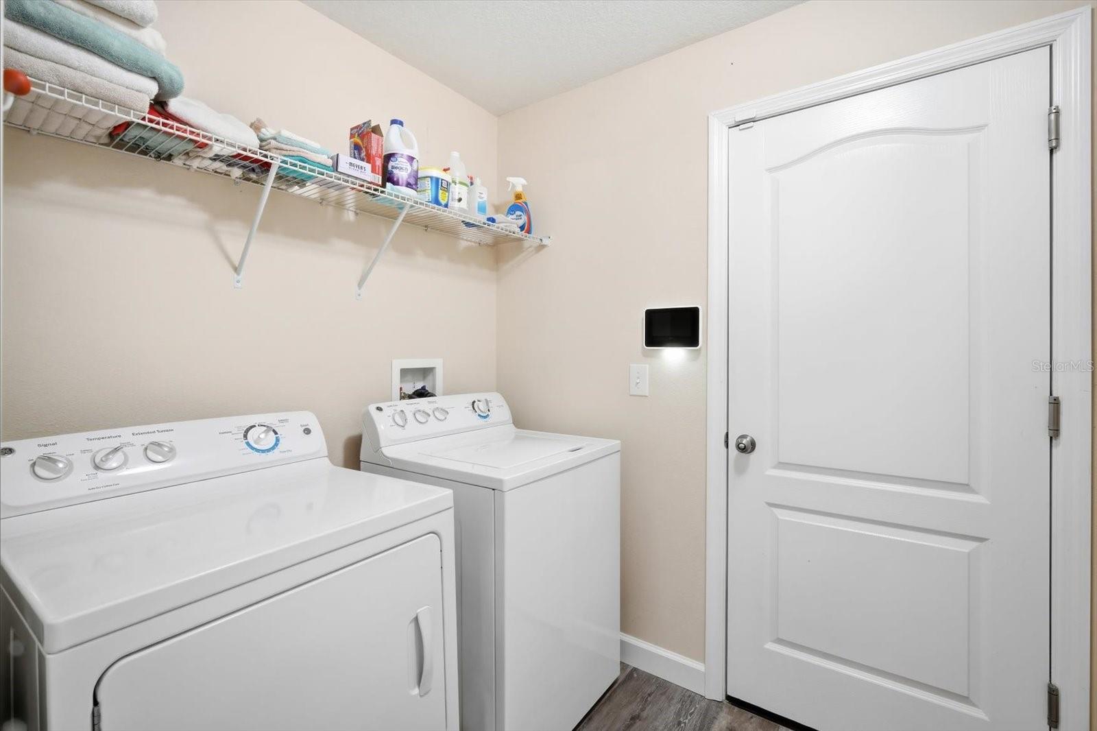 Listing photo id 18 for 14229 Stockwell Lane