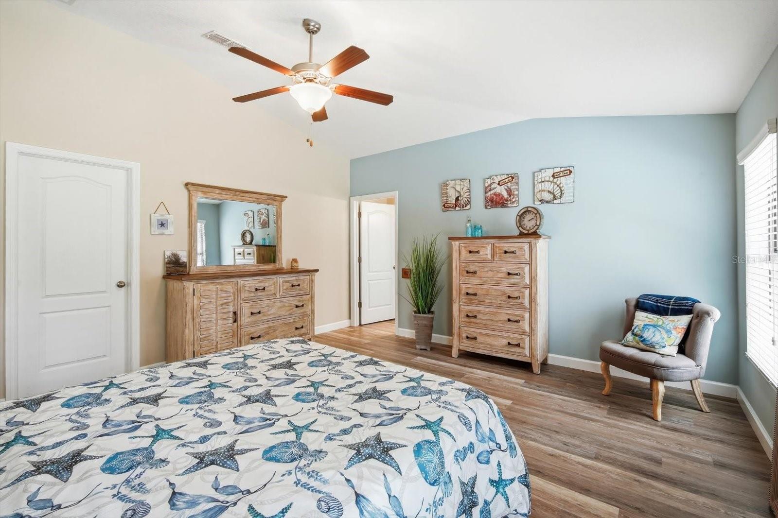 Listing photo id 21 for 14229 Stockwell Lane