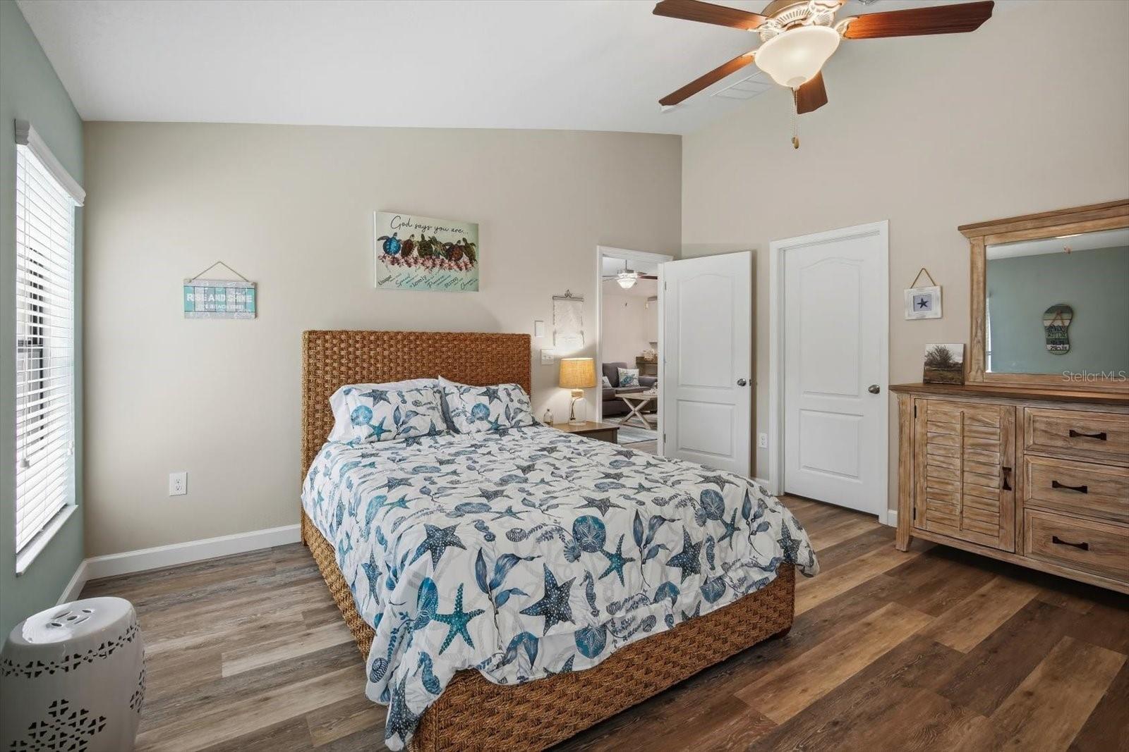 Listing photo id 22 for 14229 Stockwell Lane