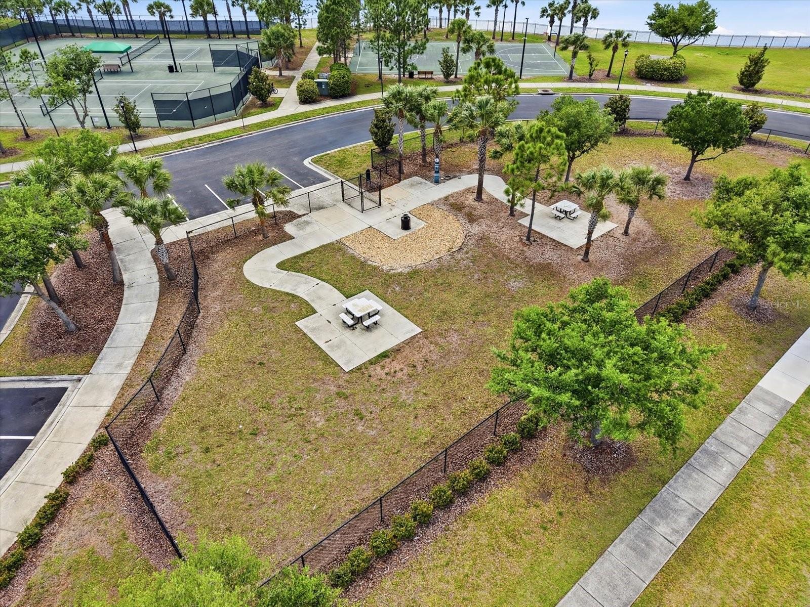 Listing photo id 46 for 14229 Stockwell Lane