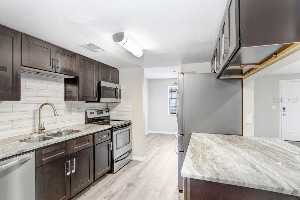 Image 11 of 26 For 137 Hunter Lake Drive C