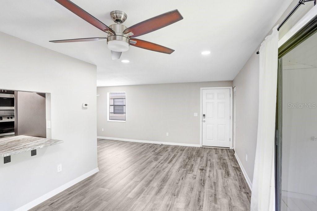 Image 9 of 26 For 137 Hunter Lake Drive C