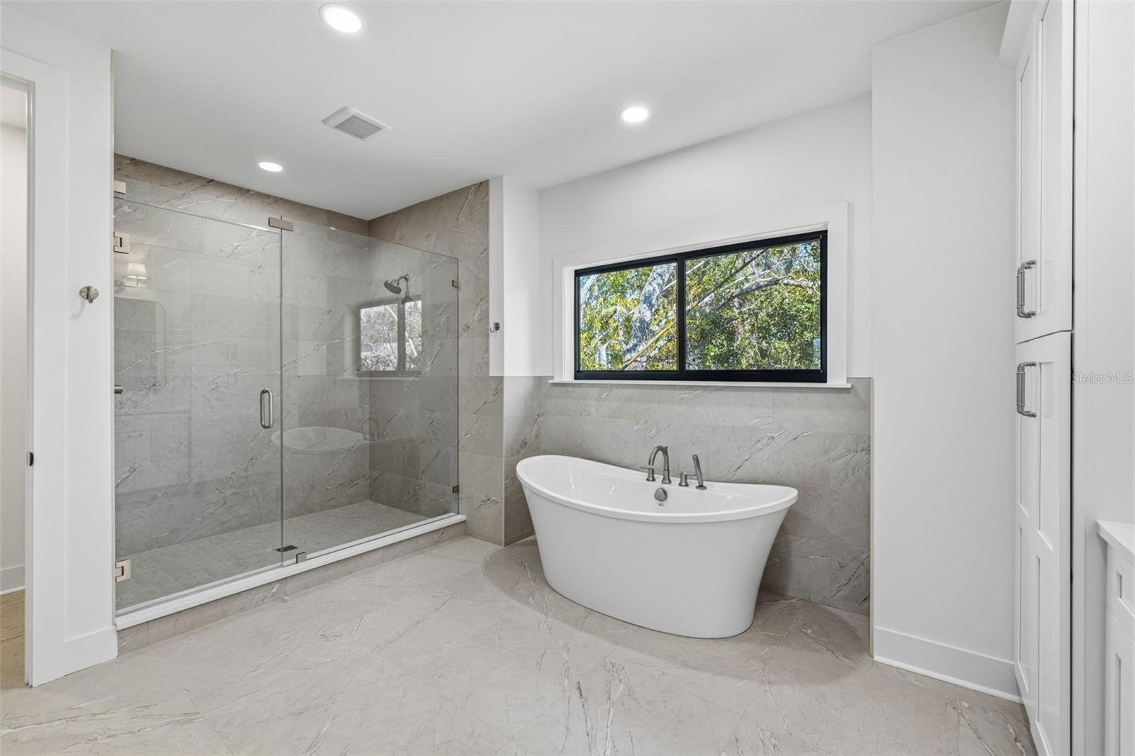 Image 20 of 26 For 3010 Esperanza Avenue