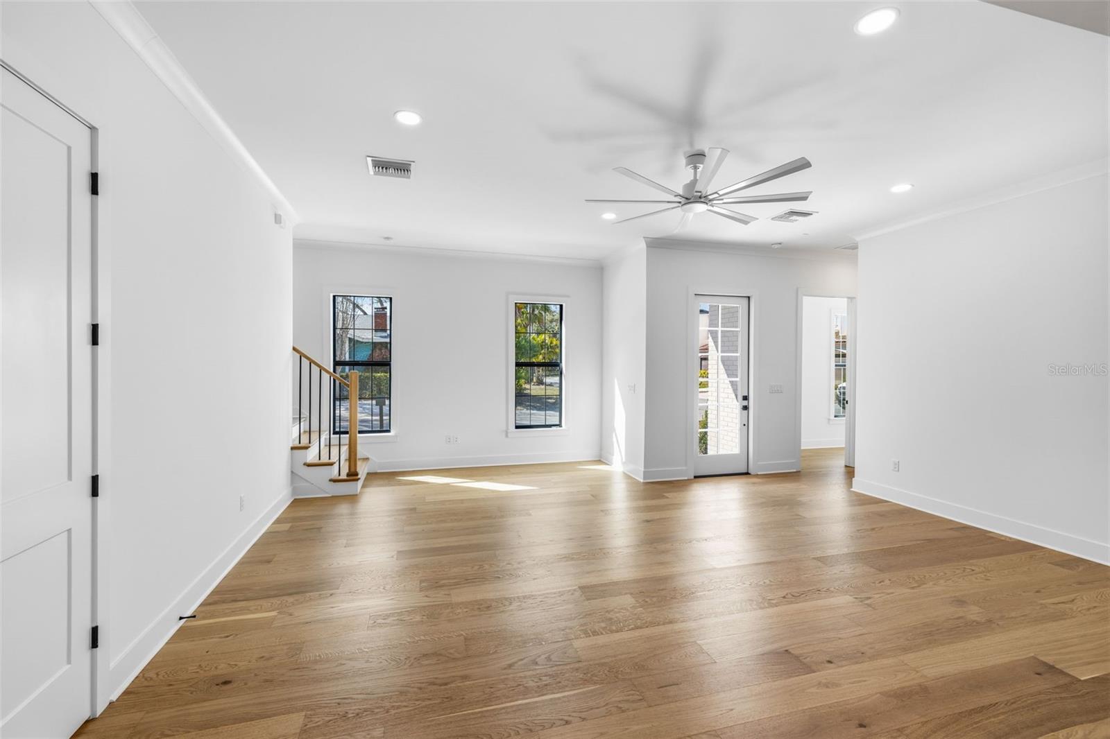 Image 6 of 26 For 3010 Esperanza Avenue