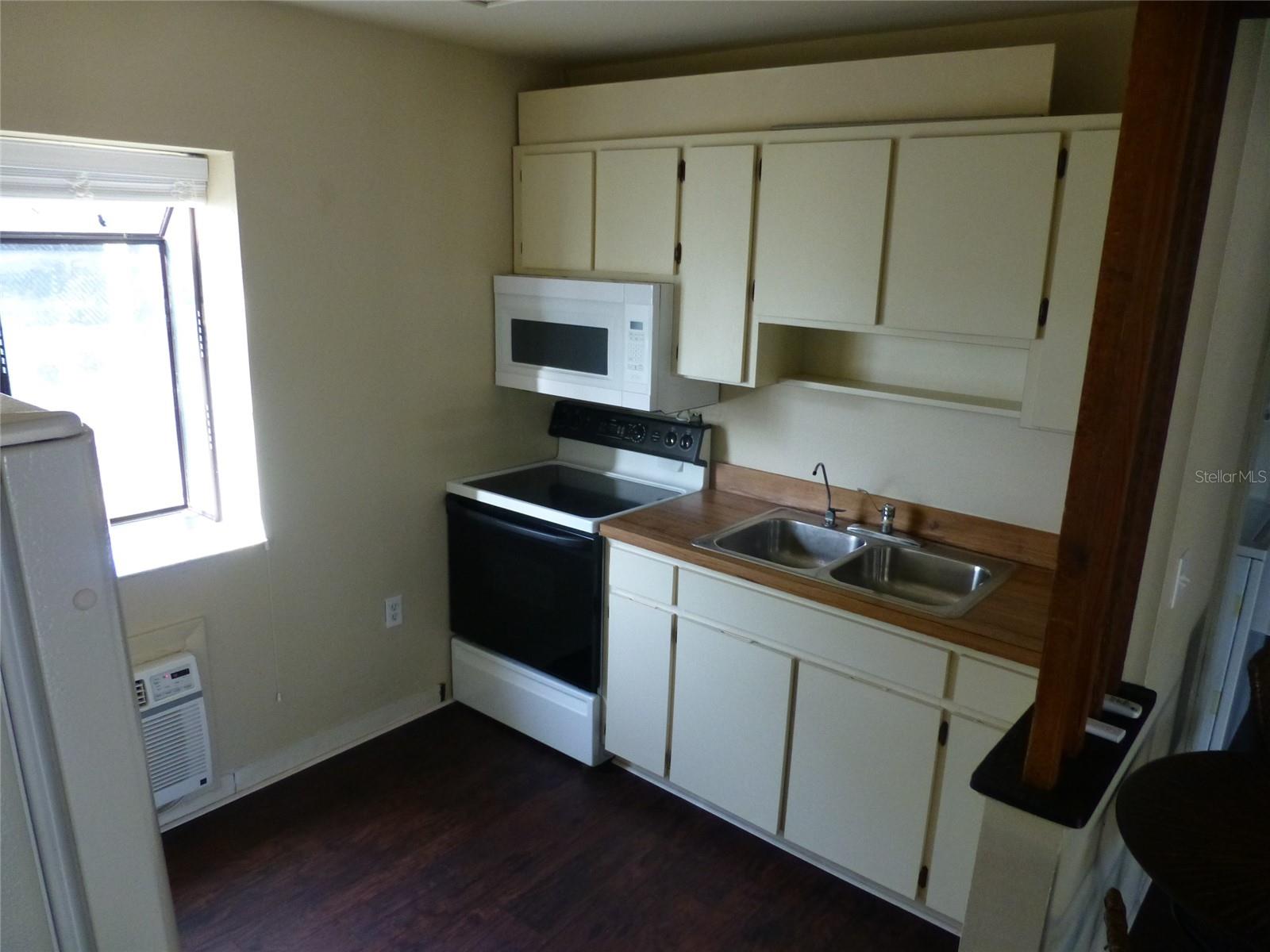 Image 9 of 11 For 2166 Bradford Street 101