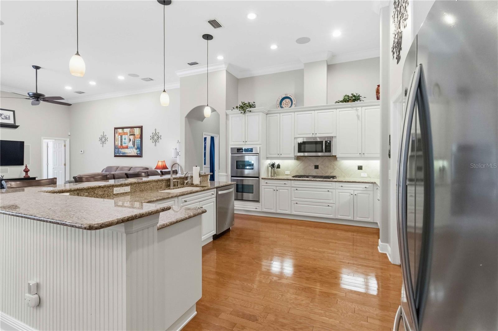 Listing photo id 9 for 15108 Kestrelglen Way