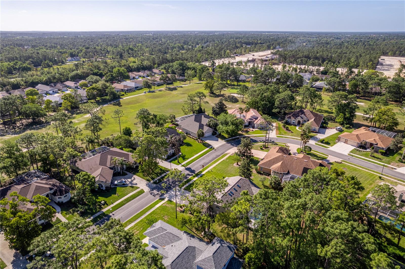 Listing photo id 63 for 15031 Surrey Bend