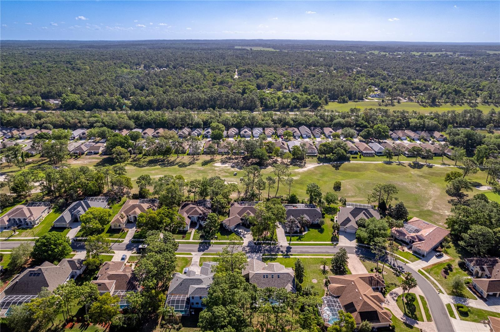 Listing photo id 67 for 15031 Surrey Bend