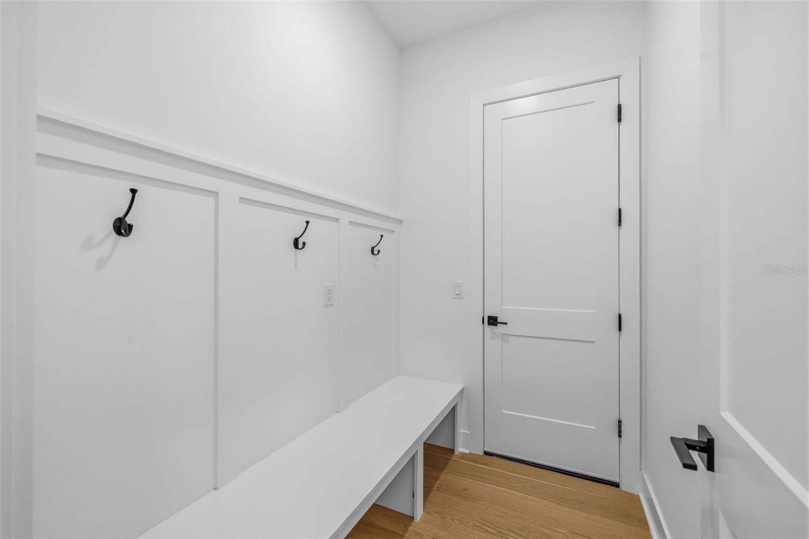 Image 14 of 24 For 3012 Esperanza Avenue