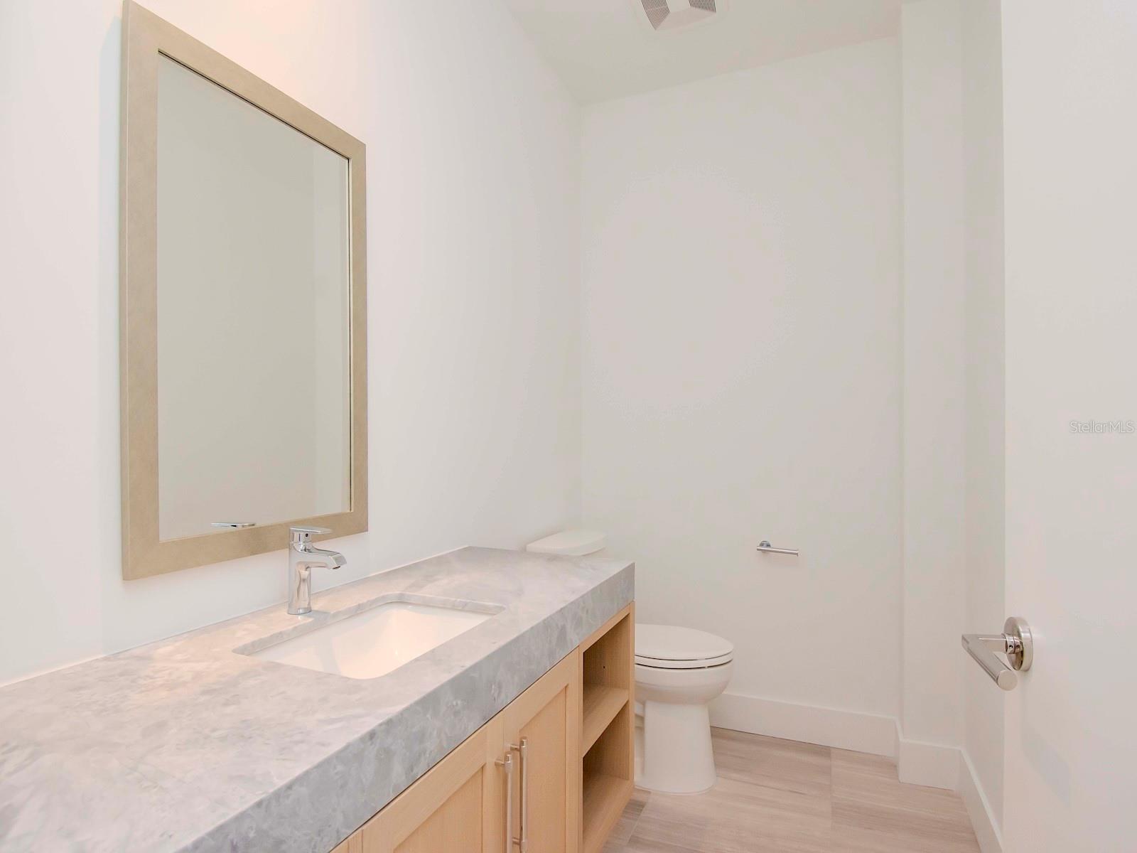 Image 20 of 80 For 3101 Bayshore Boulevard 1102