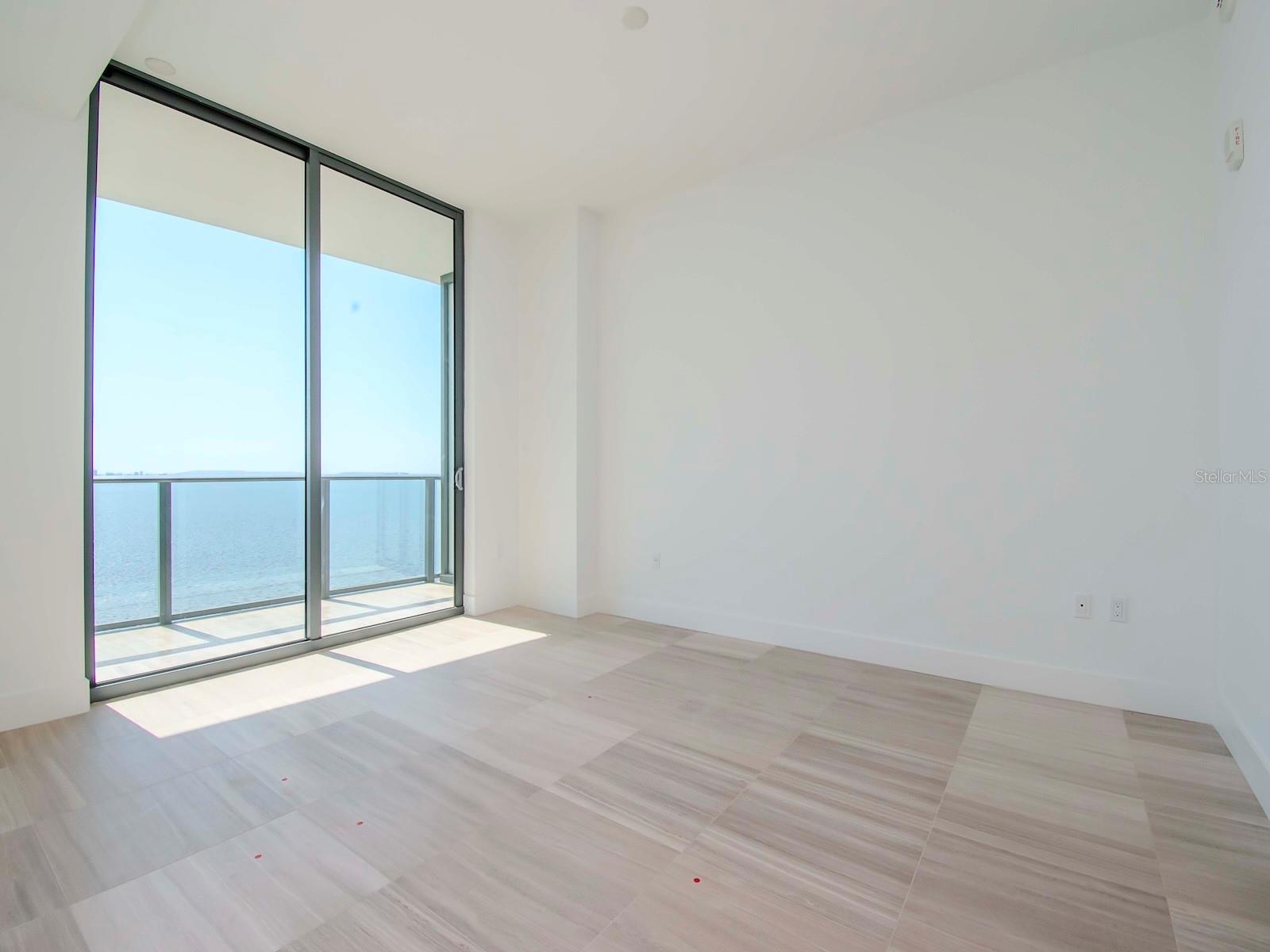 Image 32 of 80 For 3101 Bayshore Boulevard 1102