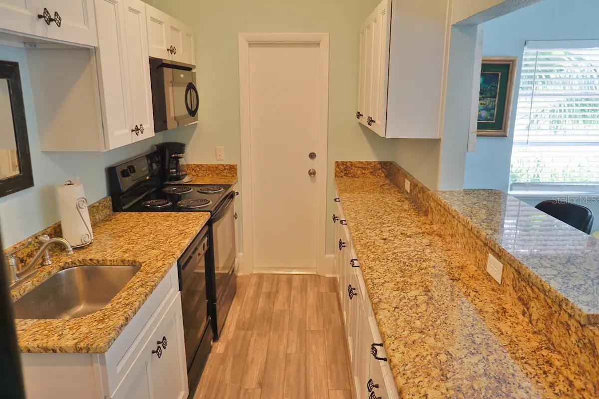 Image 7 of 11 For 601 Osceola Avenue