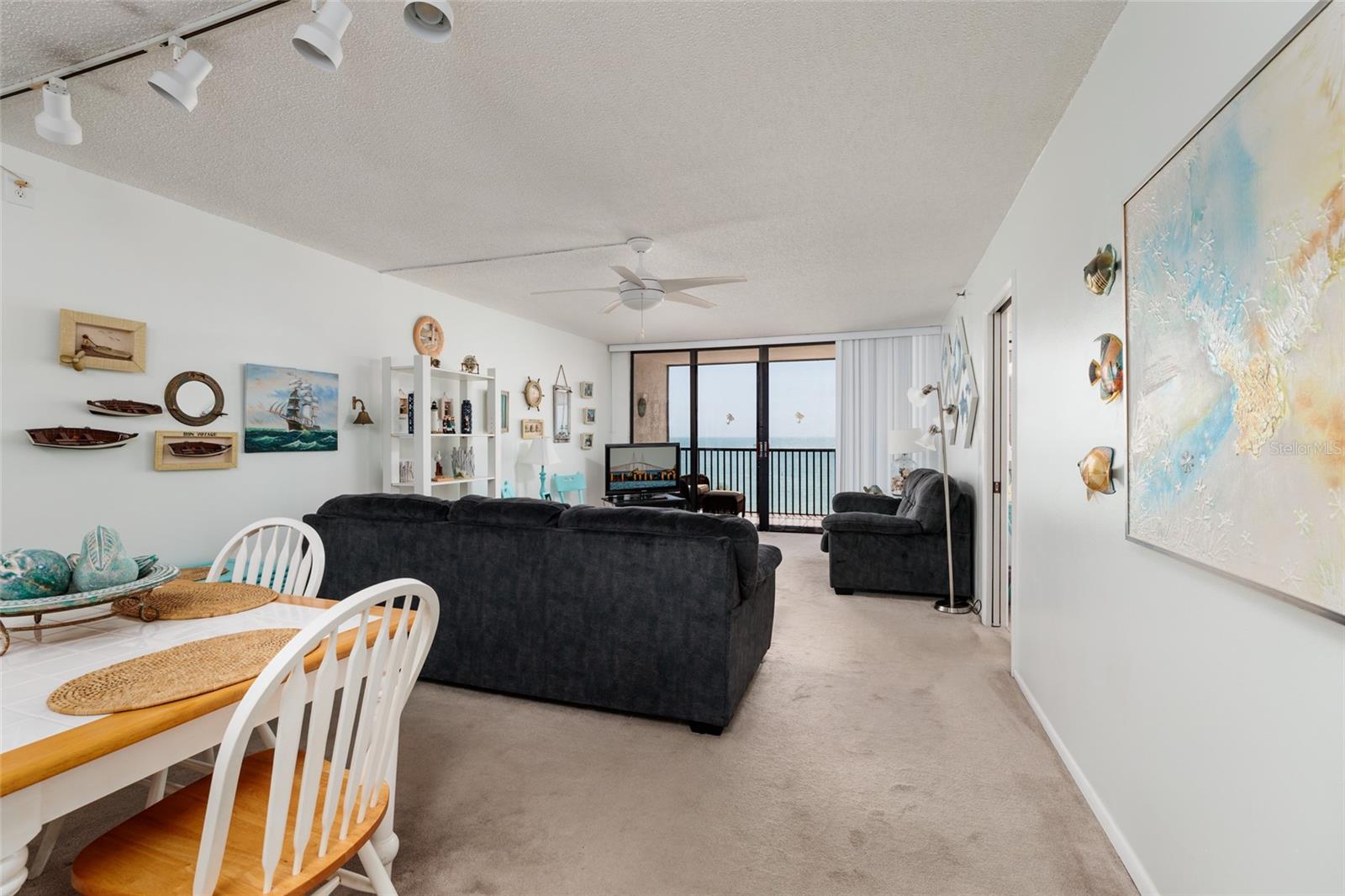 Image 11 of 35 For 15462 Gulf Boulevard 304