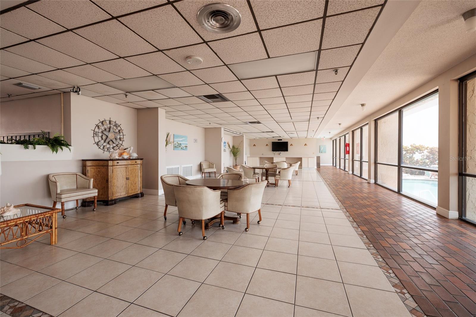 Image 22 of 35 For 15462 Gulf Boulevard 304