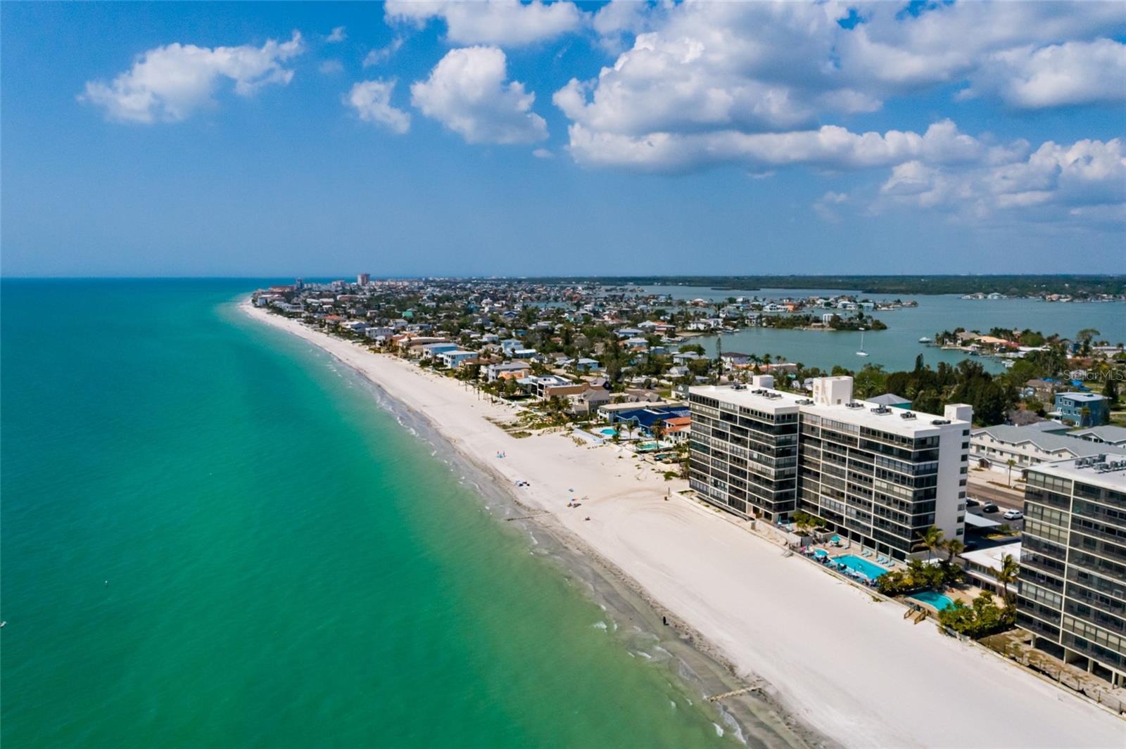 Image 34 of 35 For 15462 Gulf Boulevard 304