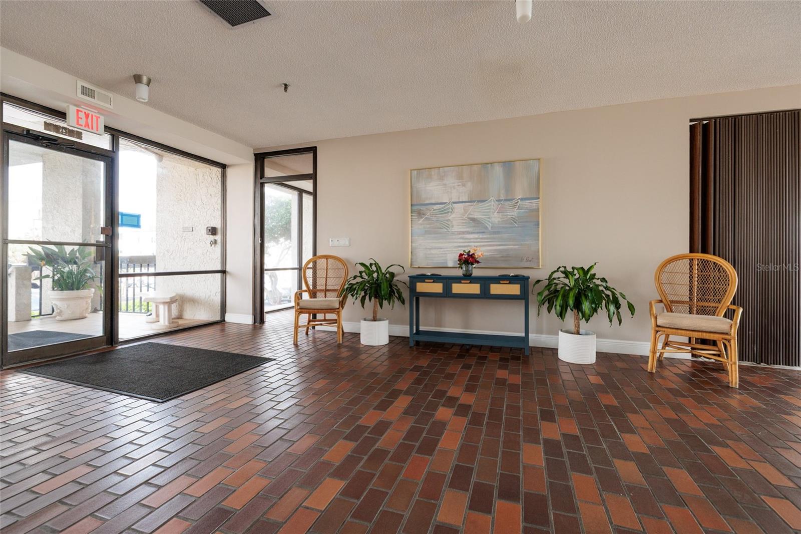 Image 5 of 35 For 15462 Gulf Boulevard 304