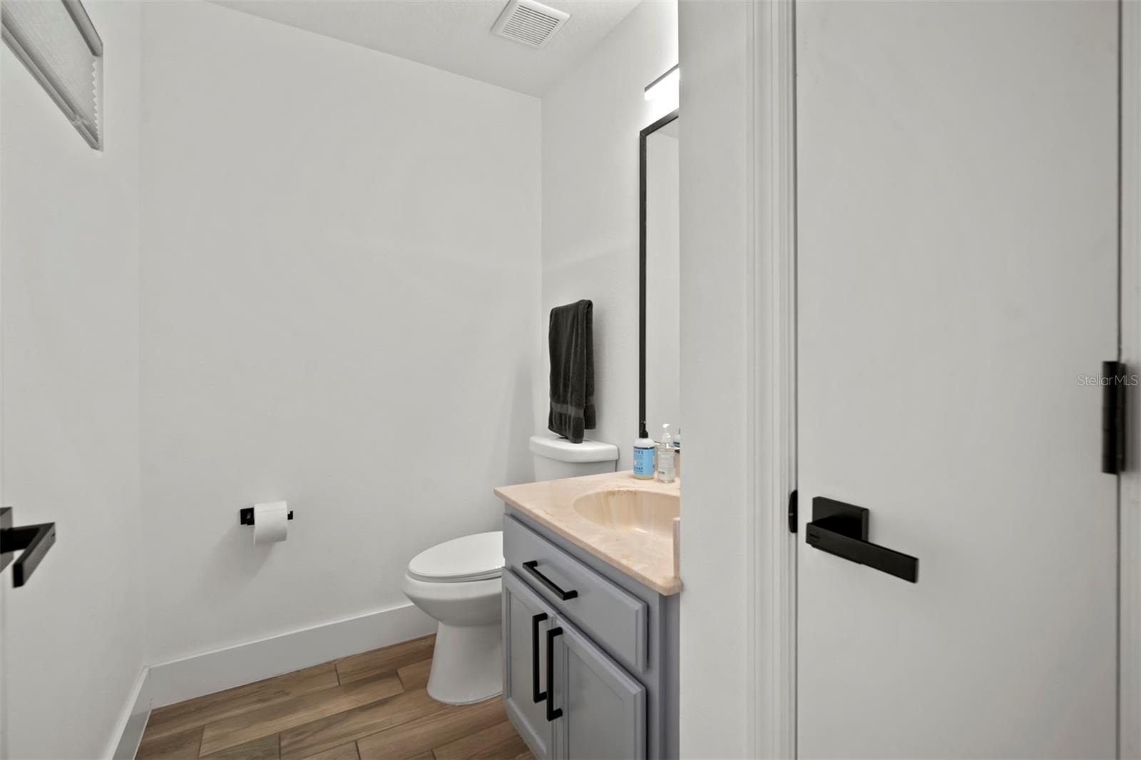 Image 16 of 72 For 634 Yardarm Drive