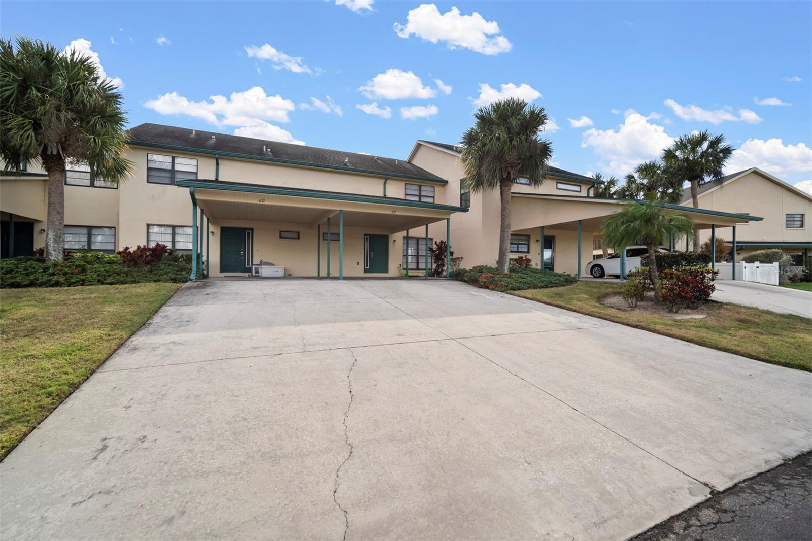 Image 17 of 72 For 634 Yardarm Drive