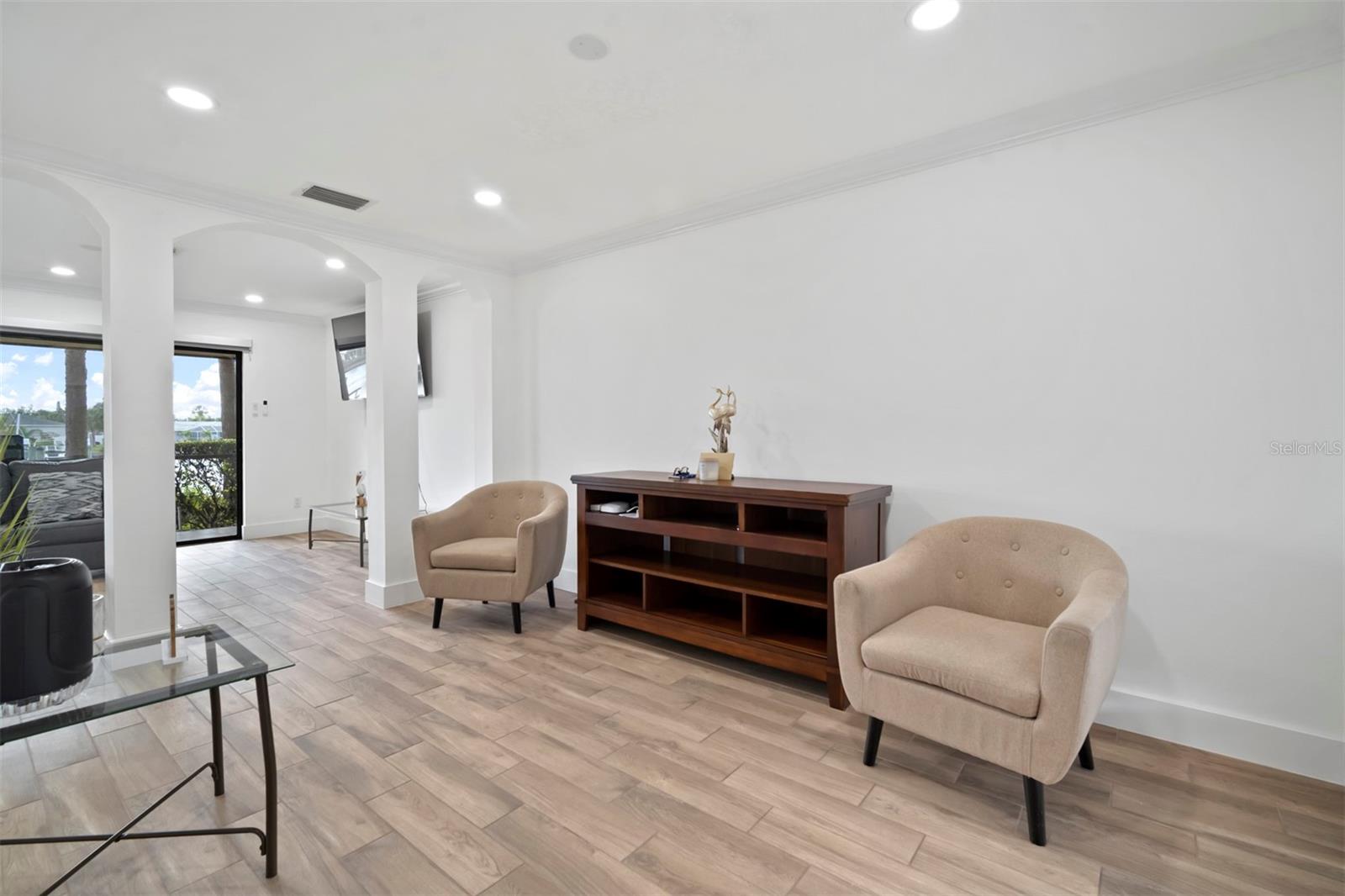 Image 25 of 72 For 634 Yardarm Drive