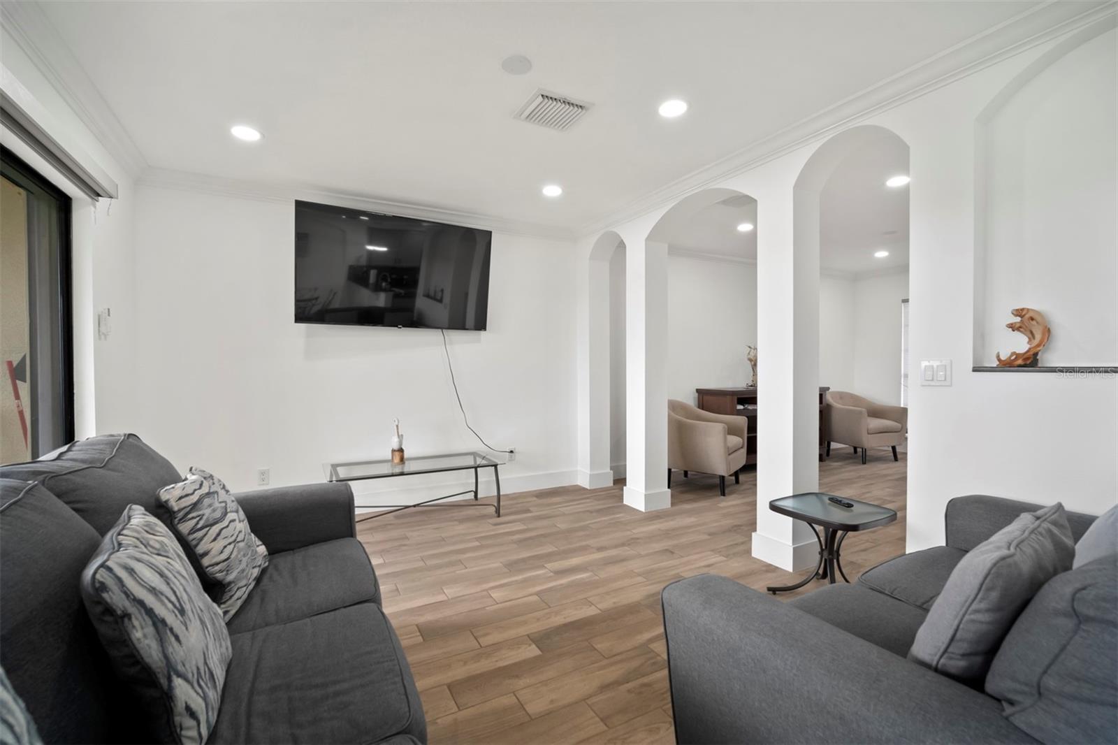 Image 26 of 72 For 634 Yardarm Drive