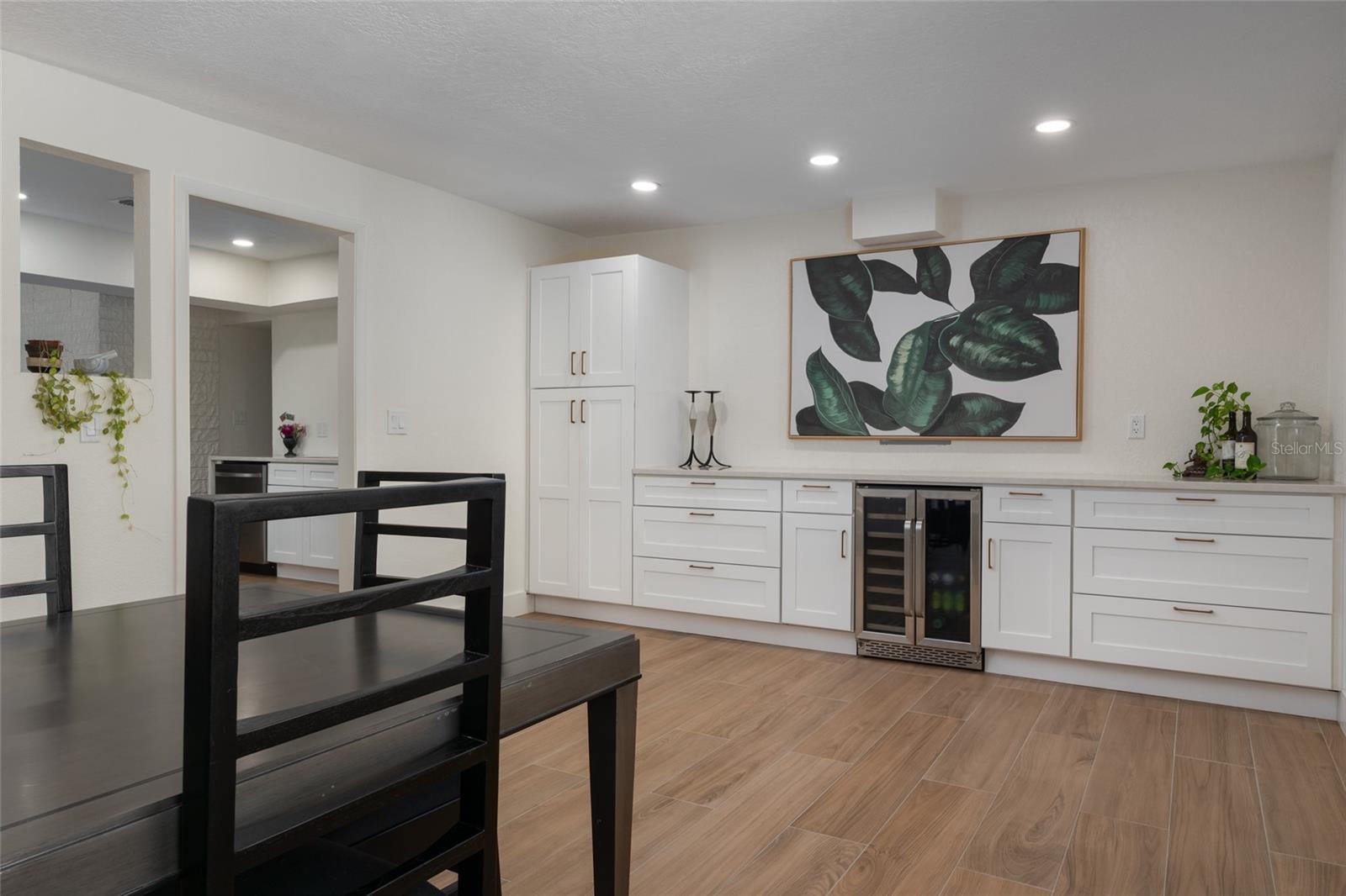 Listing photo id 12 for 2660 Fairway Avenue S