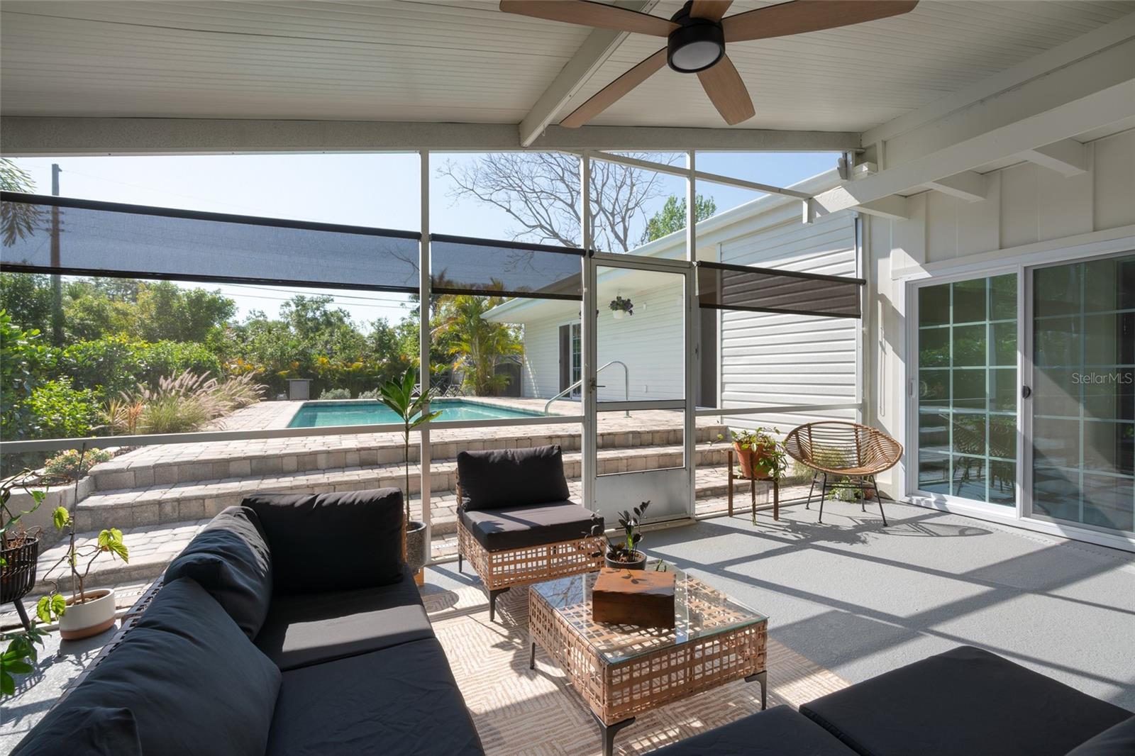 Listing photo id 33 for 2660 Fairway Avenue S