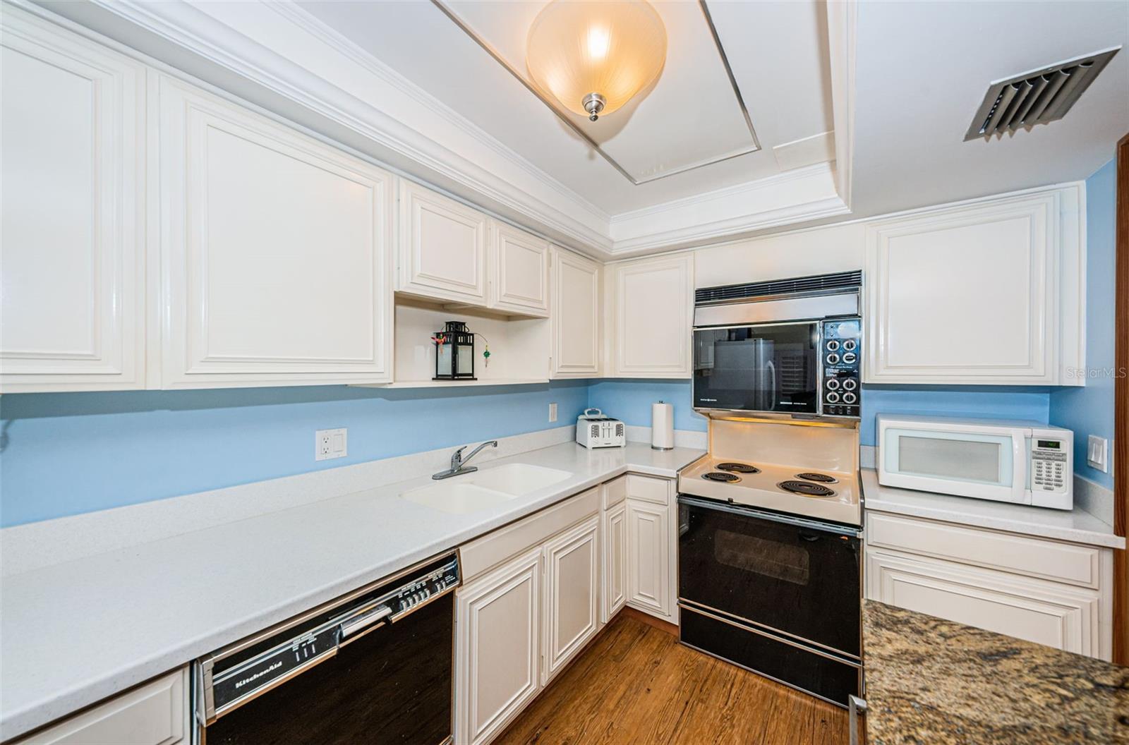 Image 16 of 74 For 9495 Blind Pass Road 205