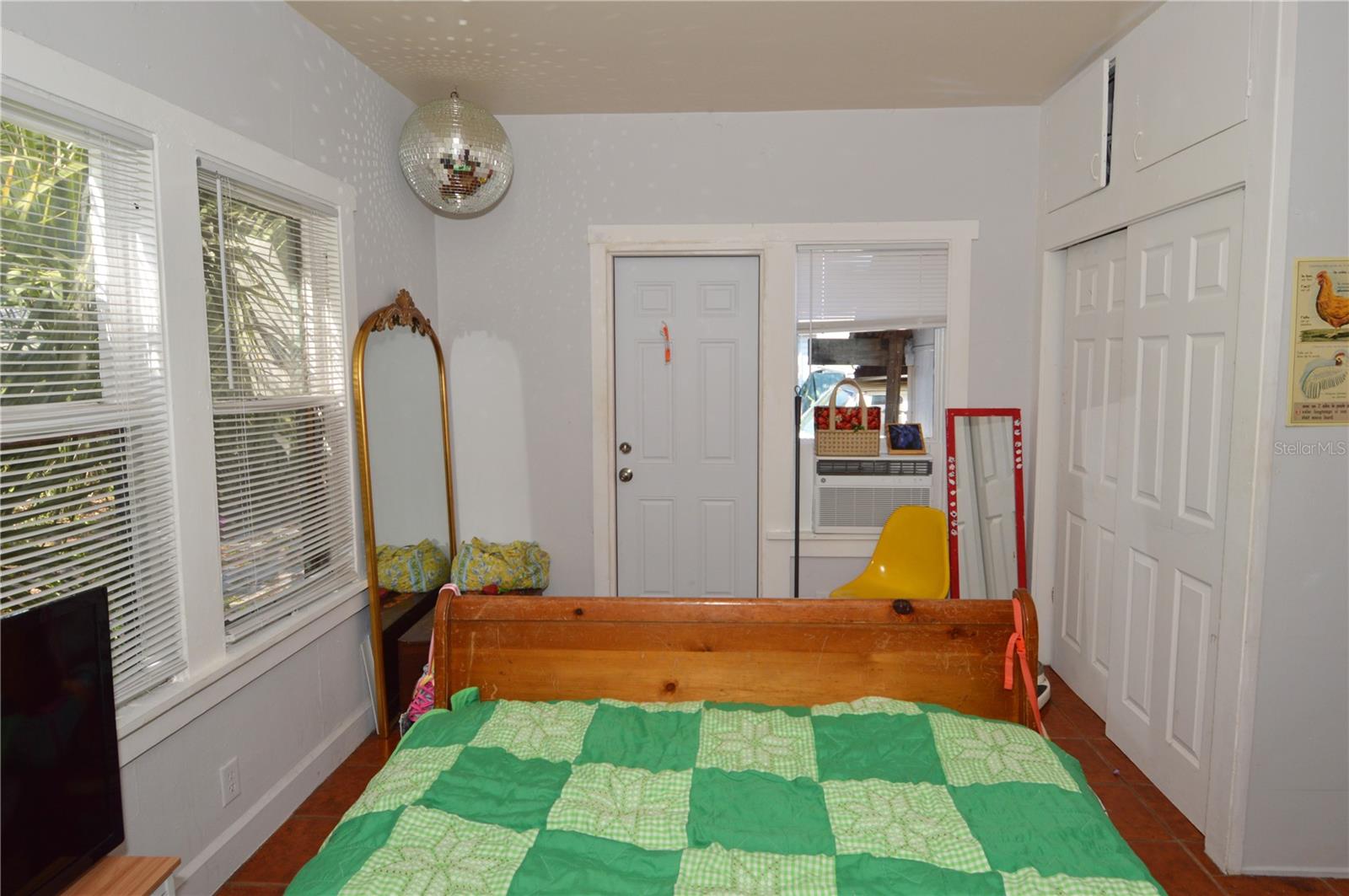 Image 15 of 100 For 2800 Dartmouth Avenue N