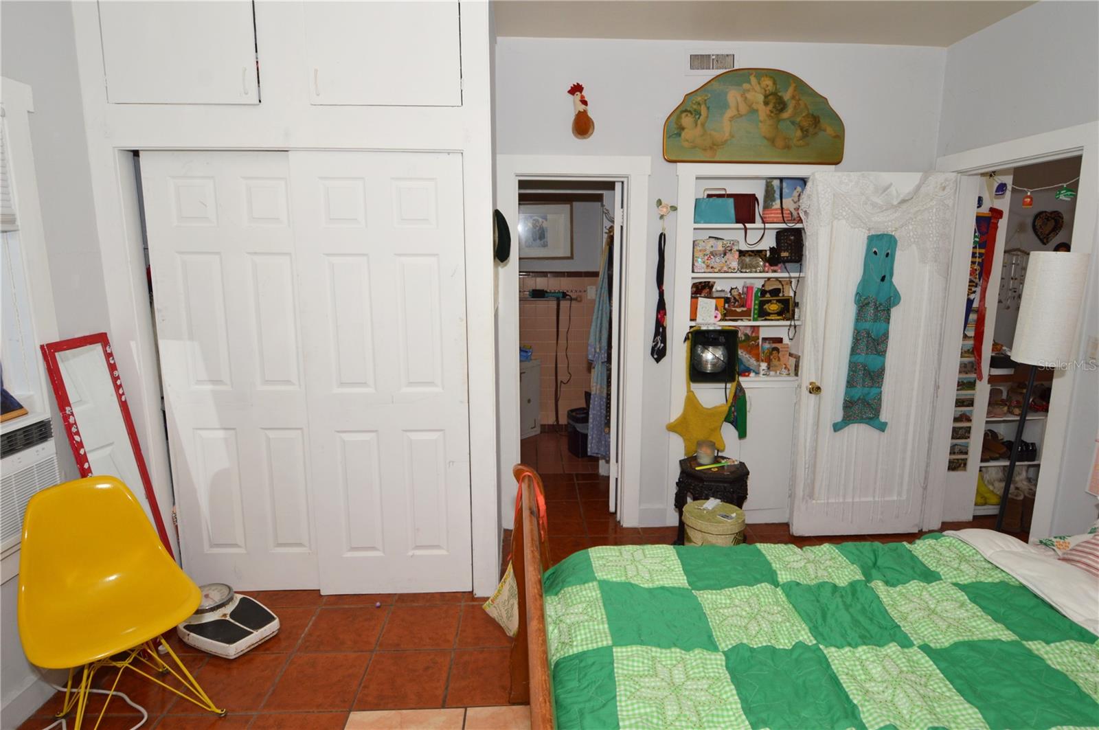 Image 17 of 100 For 2800 Dartmouth Avenue N