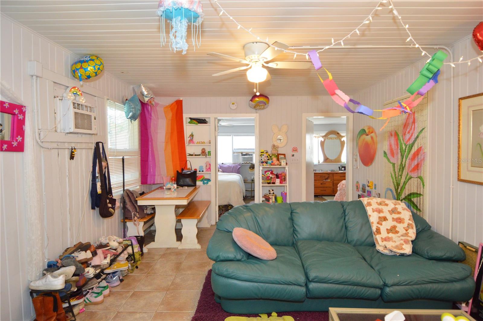 Image 43 of 100 For 2800 Dartmouth Avenue N