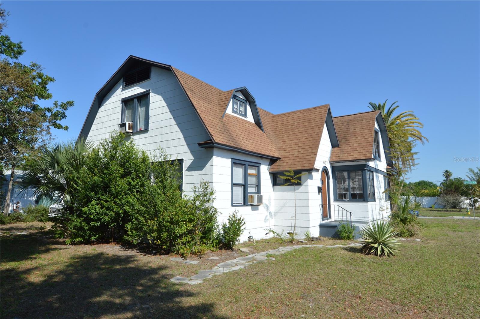 Image 6 of 100 For 2800 Dartmouth Avenue N