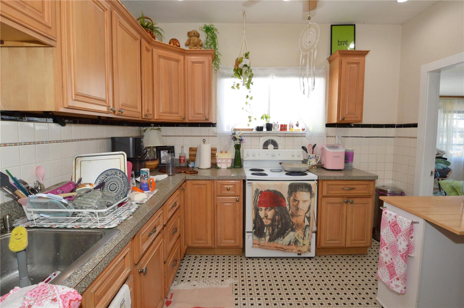 Image 96 of 100 For 2800 Dartmouth Avenue N