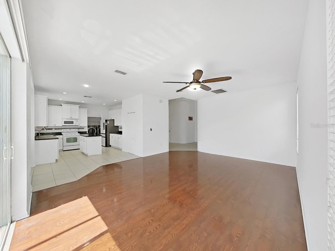 Image 18 of 54 For 1834 Raven Glen Drive