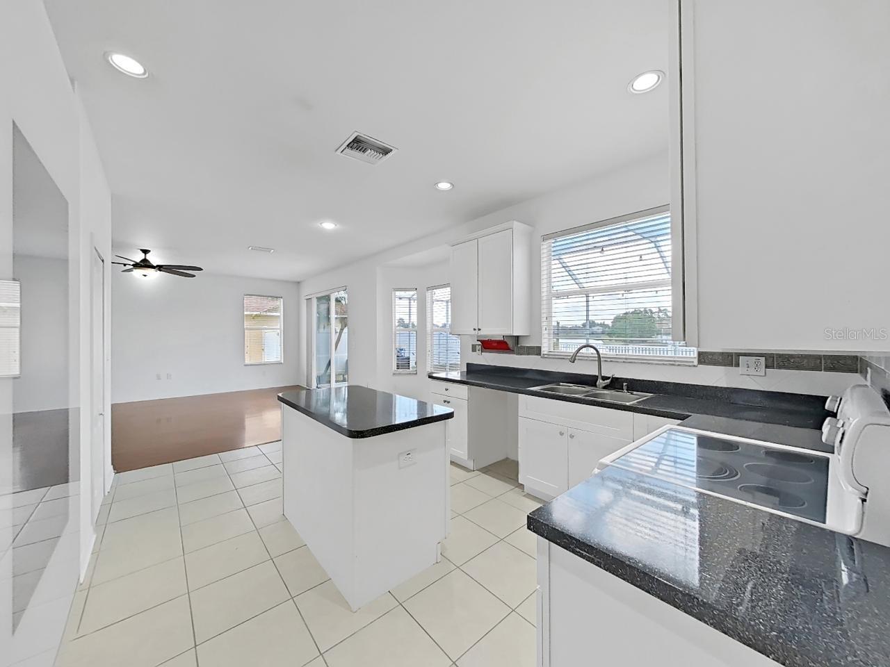 Image 19 of 54 For 1834 Raven Glen Drive
