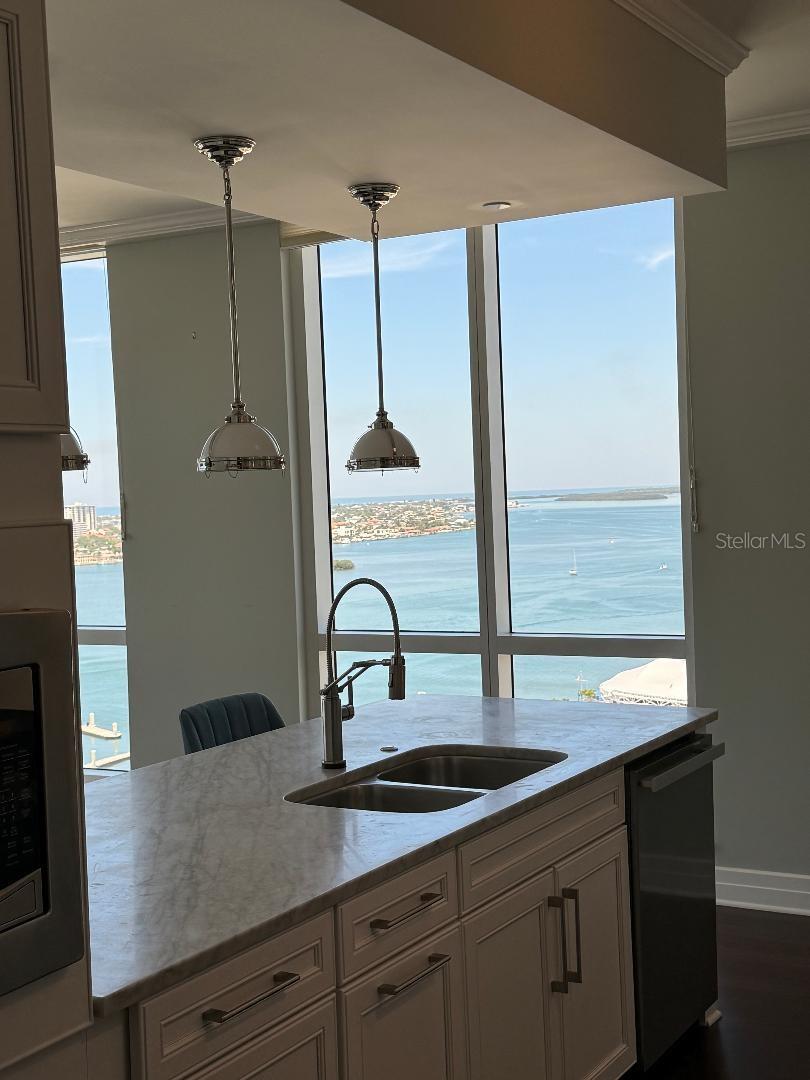 Image 12 of 46 For 331 Cleveland Street 1504