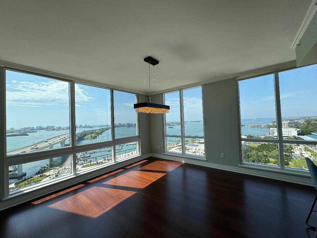 Image 13 of 46 For 331 Cleveland Street 1504